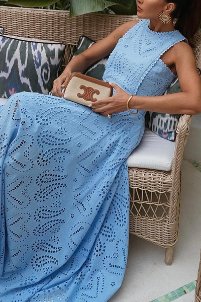 Two-Piece Set with Embroidery and High-Waisted Skirt with Pockets