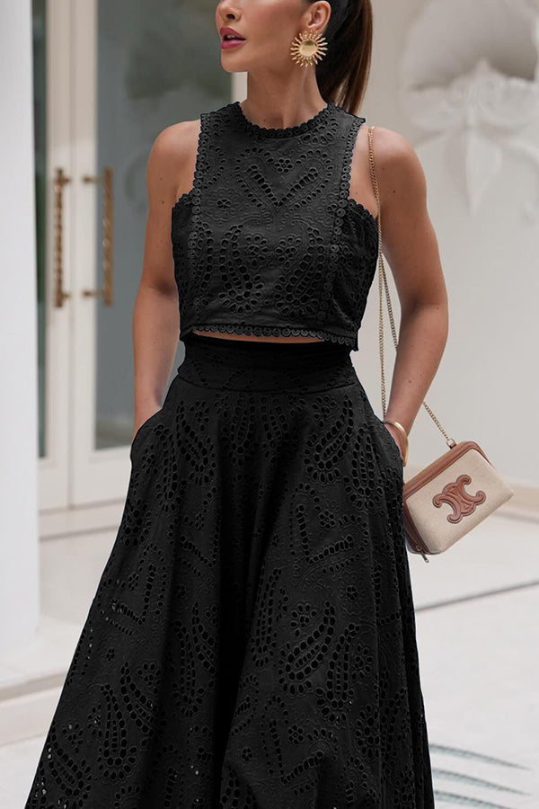 Two-Piece Set with Embroidery and High-Waisted Skirt with Pockets