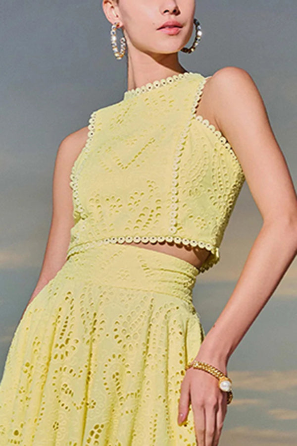 Two-Piece Set with Embroidery and High-Waisted Skirt with Pockets