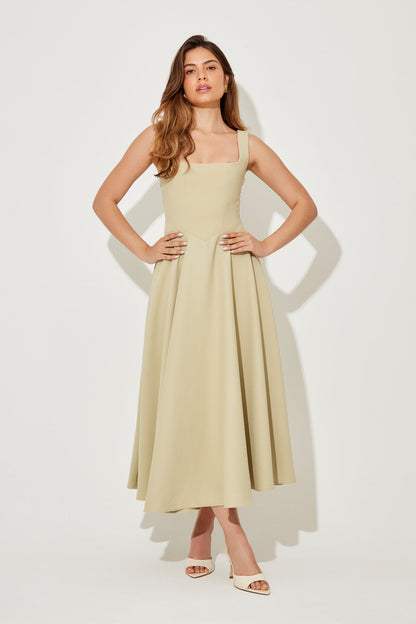 Amelia | Timeless Flowy Midi Dress