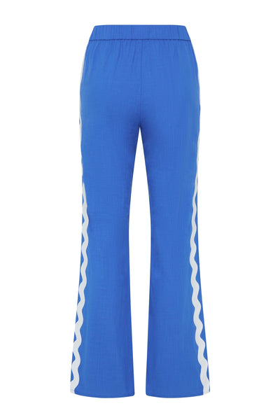 Tash – Embroidered Set with Raised Waves