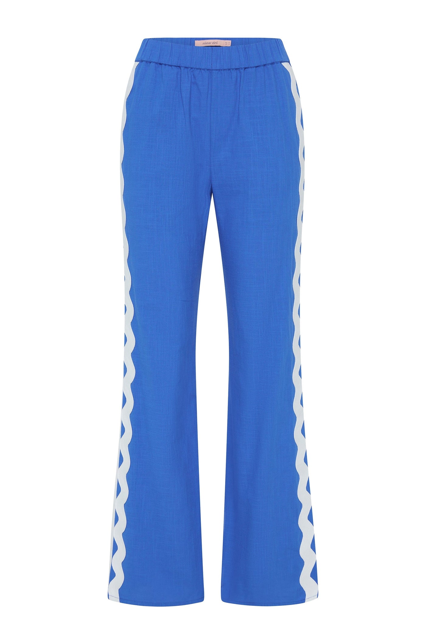 Tash – Embroidered Set with Raised Waves