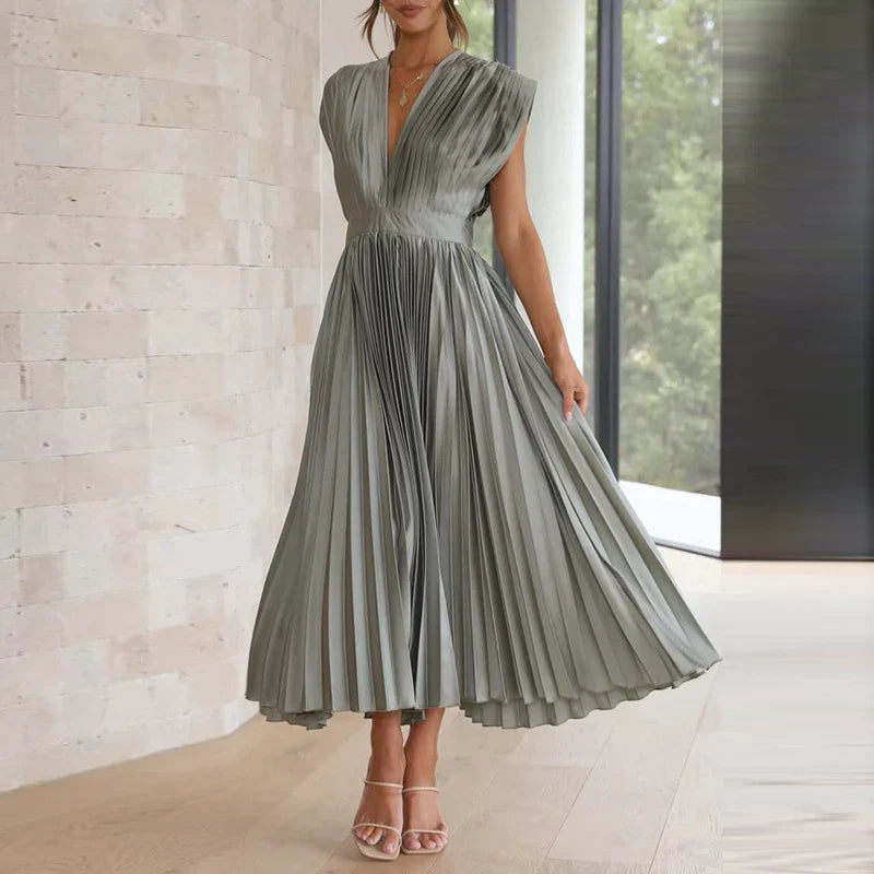Hedwig - Elegant sleeveless dress