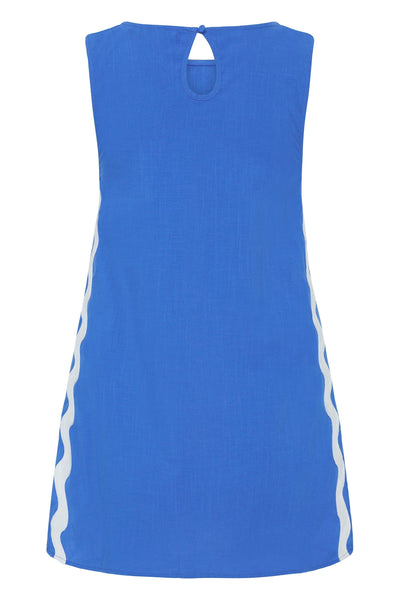 Tash – Embroidered Set with Raised Waves