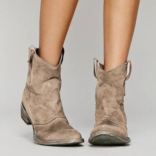 Gilda | Sophisticated Boots for Everyday Wear