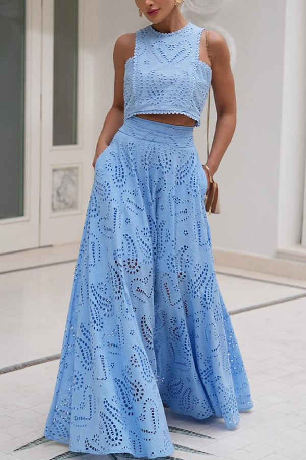 Two-Piece Set with Embroidery and High-Waisted Skirt with Pockets