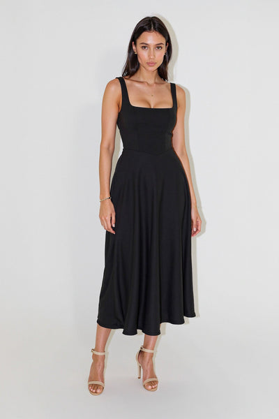 NOMI™ | Midi dress with square neckline