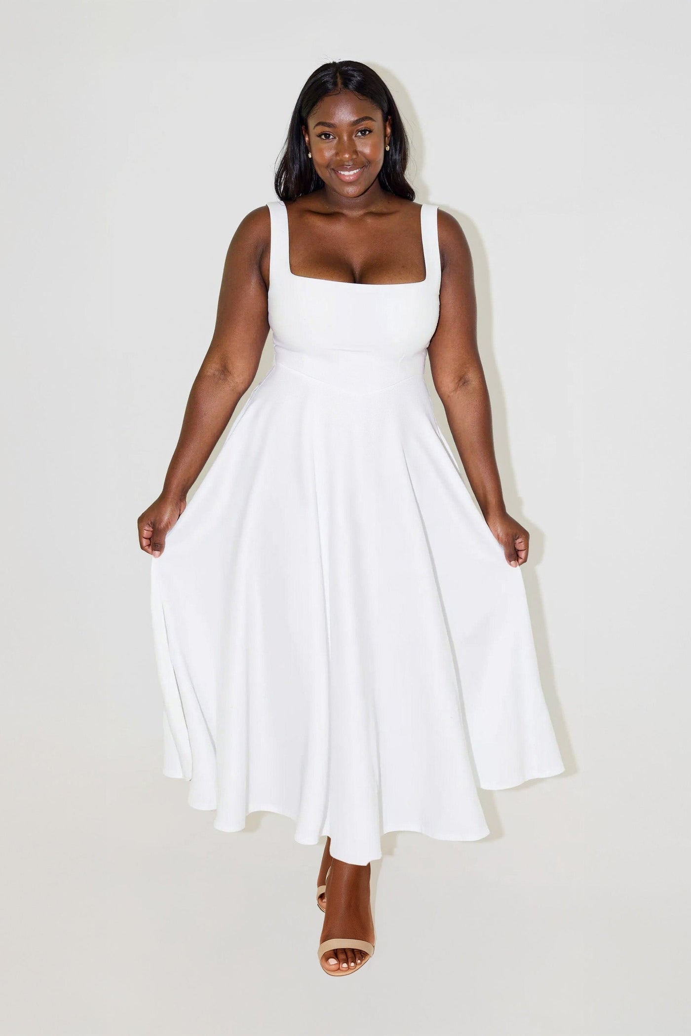 NOMI™ | Midi dress with square neckline