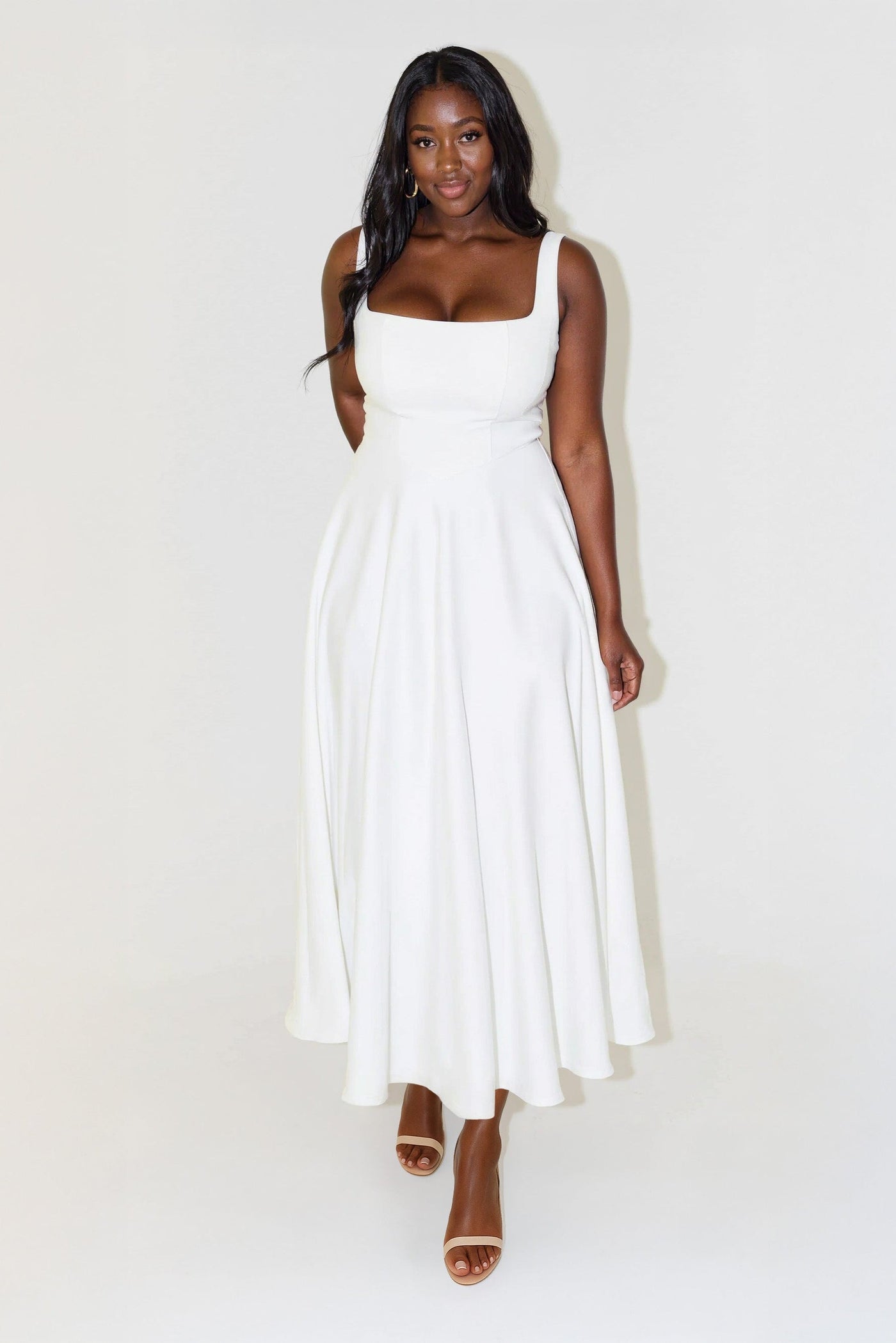 NOMI™ | Midi dress with square neckline