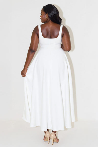 NOMI™ | Midi dress with square neckline